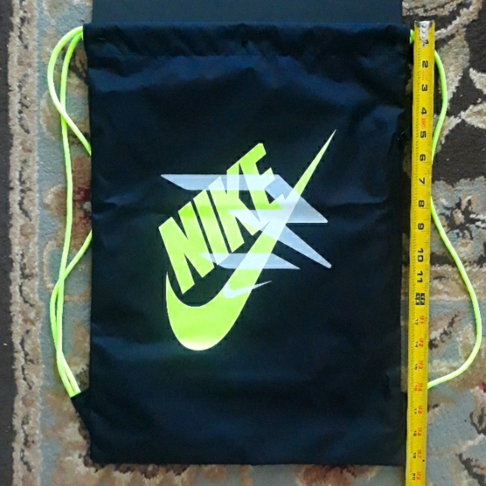 2x*Host Pick*Nike drawstring bag - Picture 11 of 12
